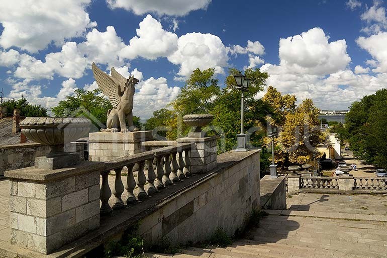 гора митридат,митридат,лестница на коре митридат,история горы митридат,путешествие на гору митридат,керчь,достопримечательности керчи